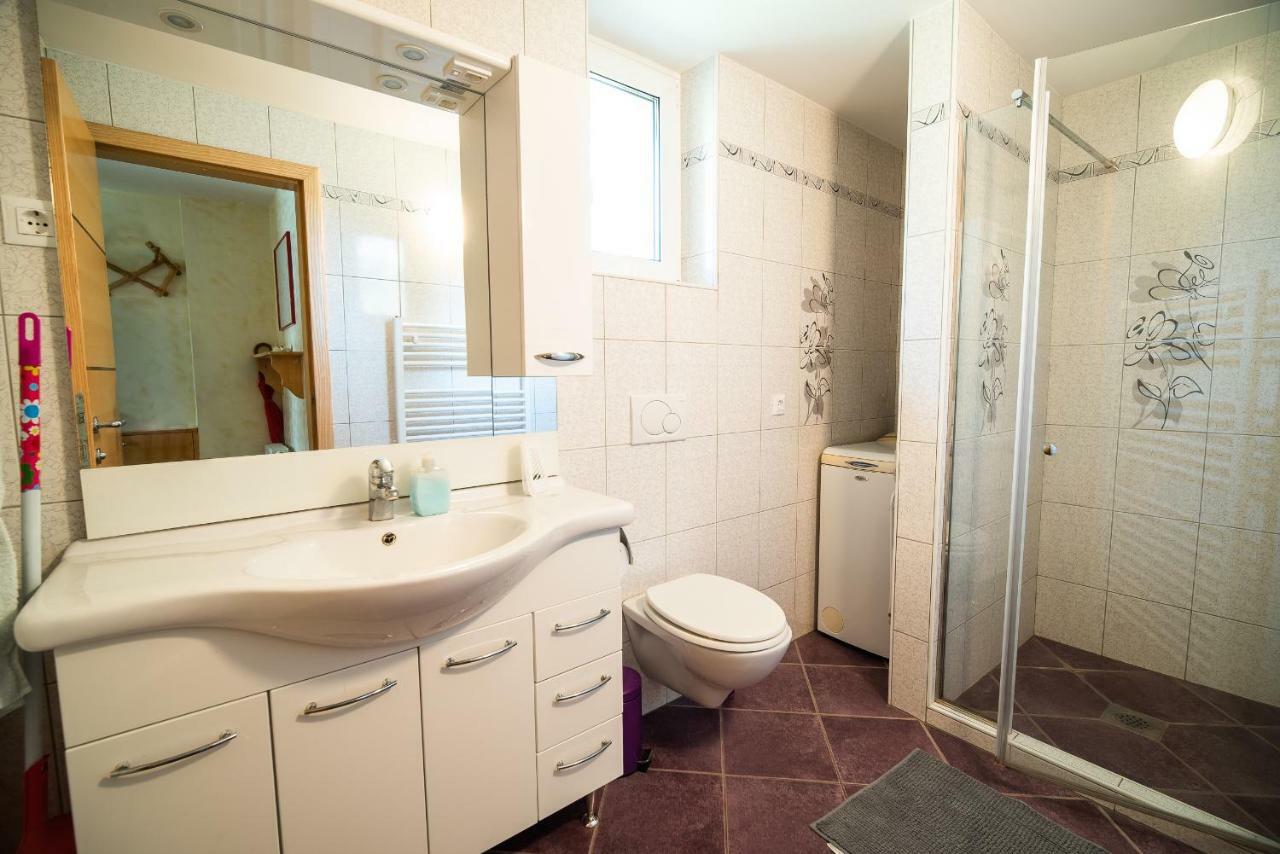 Luxury Apartment Ana With Hot Tub Visnja Gora Екстер'єр фото